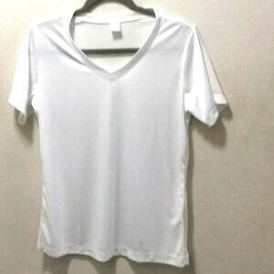 Opna Women’s Tee Shirt Fabric- 100% Polyester  Color-White Size-Medium.